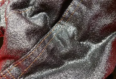 Furkan Kuru Temizleme kot pantolon boyama işlemi yapılmış pantolon.